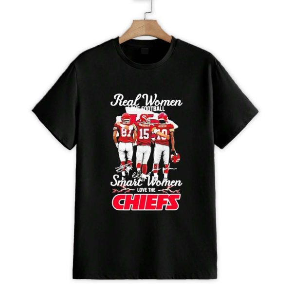 Travis Kelce Patrick Mahomes Real Women Love Football Smart Women Love Chiefs Signatures Shirt 1